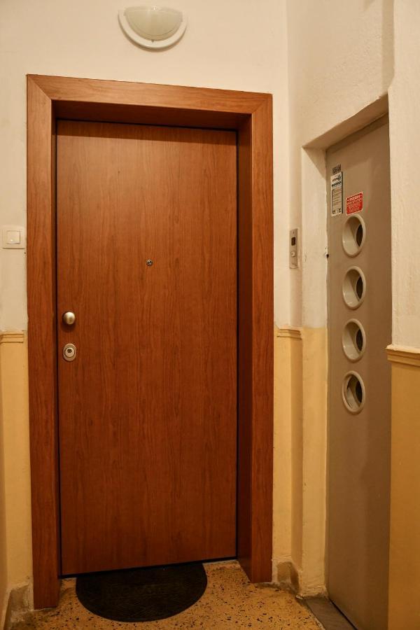 Thessaloniki Center Comfortable Apartment ภายนอก รูปภาพ